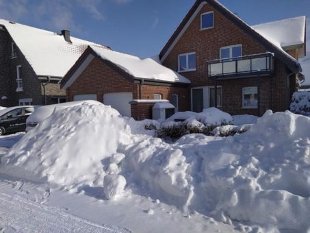 So schützen Sie Ihr Haus vor Schmelzwasser und Starkregen