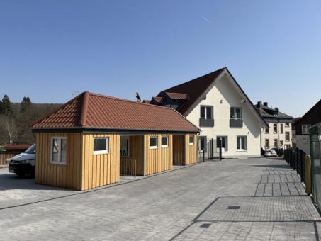 Freizeitpark Lochmühle startet mit neuem Gebäude im Eingangsbereich in die neue Saison