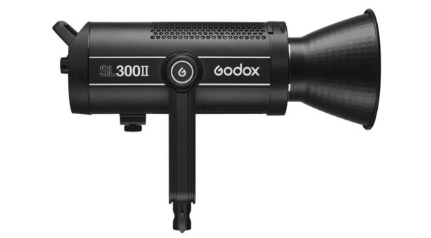 Starke Erweiterung: die neue LED-Videoleuchte SL300II von  Godox im Vertrieb bei Transcontinenta