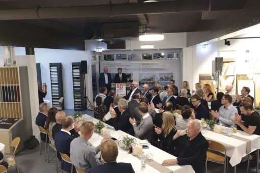 Besuch zahlreicher Journalisten bei WeberHaus