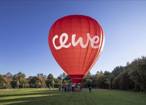 CEWE mit Heißluftballon und Truck als Premiumpartner bei zahlreichen Fotofestivals