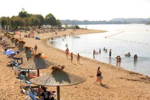 Naturbad Xantener Südsee: Freizeitzentrum Xanten startet am So., 15. Mai in die Badesaison 2022