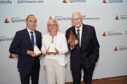 „Goldene Sportpyramide“: Preisträger:innen spenden 75.000 Euro für Projekte im Sport