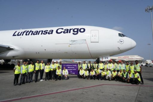 „Namaste India“: Lufthansa Cargo tauft B777F-Frachter in Mumbai