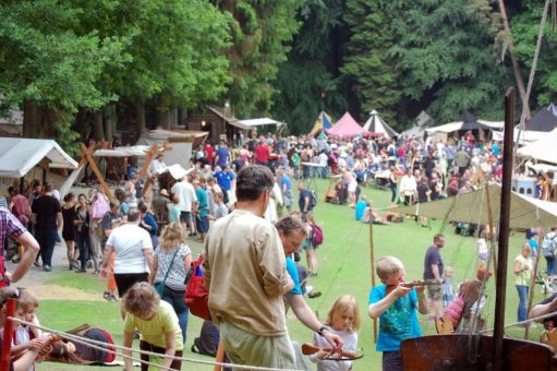 Mittelalter-Spektakel im Wildpark Schwarze Berge