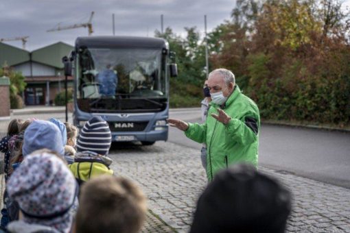 Aber sicher: MAN setzt Aktion zum Thema sicherer Schulweg fort