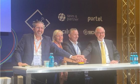 Wie gelingt die digitale Zeitenwende? Gigabitstrategie und Beschleunigung des Glasfaserausbaus im Mittelpunkt der fiberdays-Eröffnung