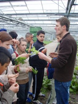 „Zukunft säen – Landwirtschaft zum Anfassen“: Neues Projekt des Ökomarkt e. V. und der Hamburger Klimaschutzstiftung für Hamburger Kita-Gruppen und Schulklassen gestartet