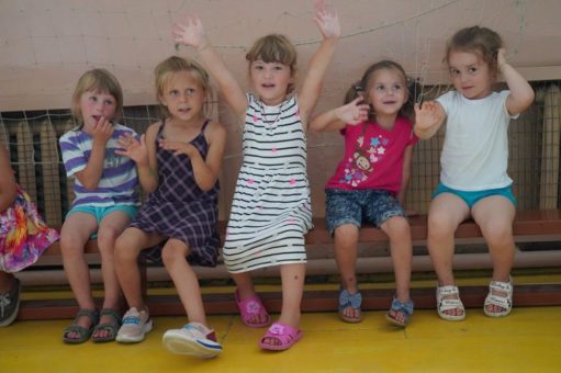 World Vision ermöglicht Kindern in der Ukraine Sommer-Ferienspaß