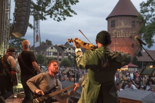 Ein Wochenende in Lübz! Lübzer lädt zum 27. Lübzer Turmfest ein