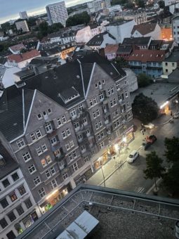 Dachdecker Verband Nordrhein: Vielfalt der Dach-Möglichkeiten nutzen