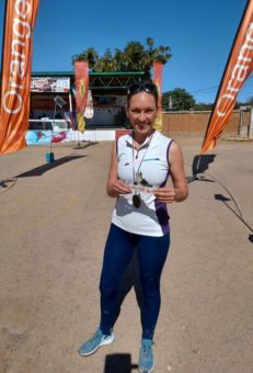 Diana Uschner gewinnt den 2. Platz beim Trailrun in Madagaskar