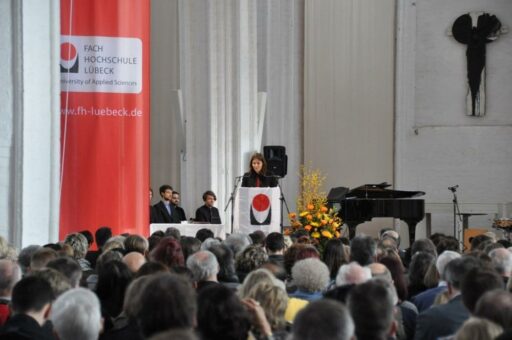 FH Lübeck verabschiedet rund 400 Absolventinnen und Absolventen