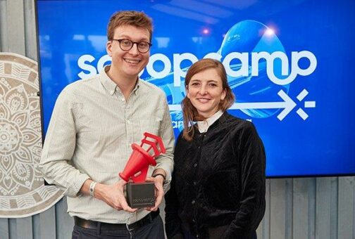 Jack Riley erhält den scoop Award 2022: „We must adapt to young audiences‘ habits!“