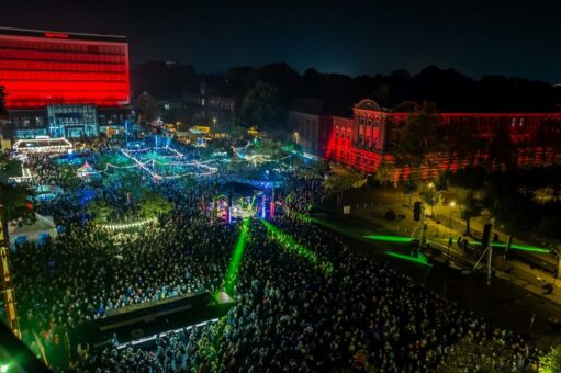 Feuerabend lockt mit Musikfeuerwerken und Livemusik