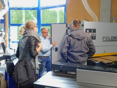 Über 2000 Besucher nutzen die Messe zur Information und zum Einkauf.