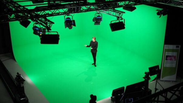 KPEDU Media School startet Innovation in der Region mit der Implementierung eines virtuellen Studios durch Broadcast Solutions Nordic