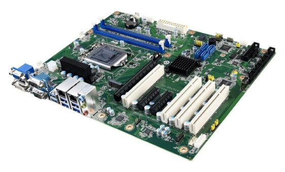 Advantech bietet Industrie-Motherboards mit Intel®-Core™-Prozessoren der 10. Generation