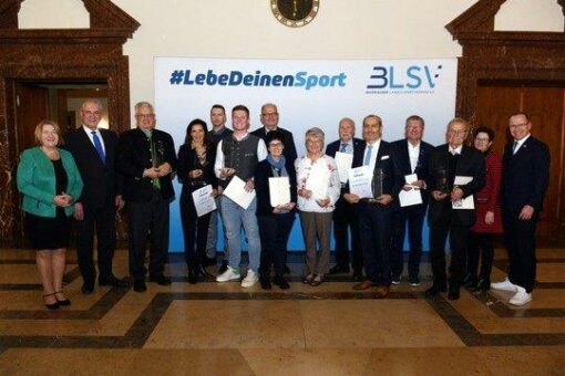 Großer Dank und großartige Auszeichnung für langjähriges ehrenamtliches Engagement im Sport!