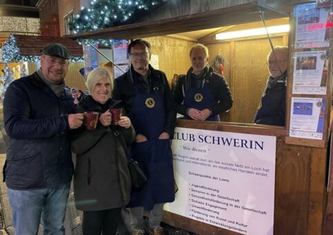 Lions-Club-Glühweinstand