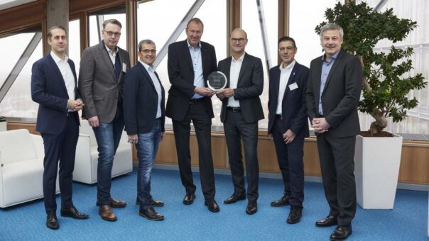 LVM Versicherung erhält Branchen-Award „Bester Schadensteuerer 2022“