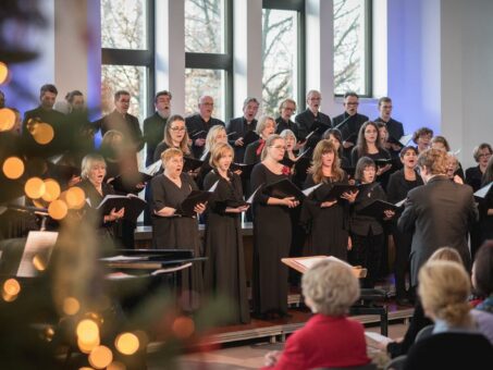 Aalto-Musiktheater lädt zum Adventssingen mit dem Opernchor ein