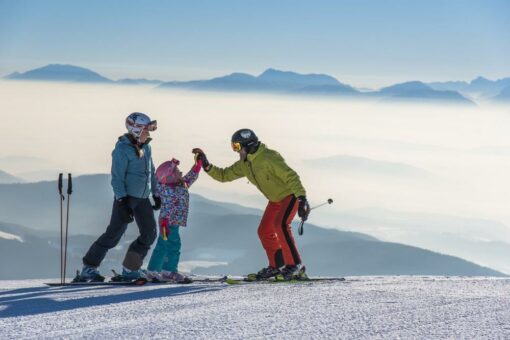 Von der Piste in die KärntenTherme: Ganz einfach mit dem neuen Ski & Therme Kombiticket!