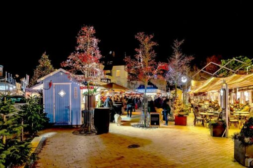 Musikalischer Weihnachtsmarkt am Timmendorfer Platz (15.12.2022 – 01.01.2023)