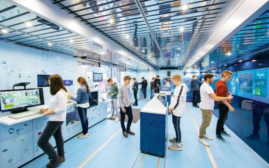 Technologien auf Tour: expedition d bringt Digitalisierung an das Gymnasium Ochsenhausen