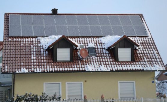 Das Dach ist der naheliegende Energieanbieter