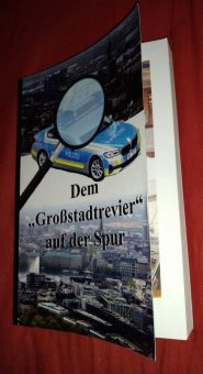 Dem „Großstadtrevier“ auf der Spur: Zahlen, Daten, Fakten über TV-Serie „Großstadtrevier“ auf 300 Seiten starkem Buch