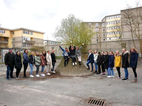 Angehende Pflegefachkräfte starten in ihre Berufsausbildung