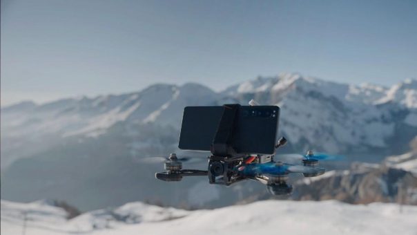 Smartphone im Höhenflug: Spektakuläre Drohnen-Aufnahmen der Schweizer Alpen mit dem Xperia 1 IV