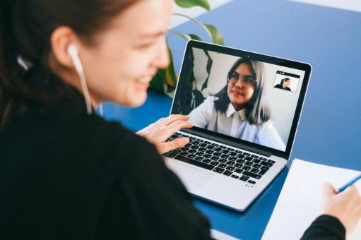 „meet@uni-frankfurt“: Onlinemesse für die Karriereplanung