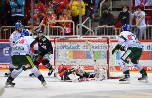 DEG verliert 3:4 gegen Augsburg