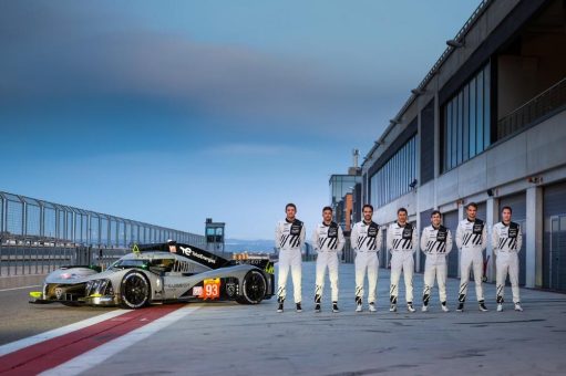 Das Team PEUGEOT TotalEnergies startet in Sebring