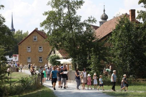 Vielfältiges Veranstaltungsprogramm in der Saison 2023 im Fränkischen Freilandmuseum Fladungen