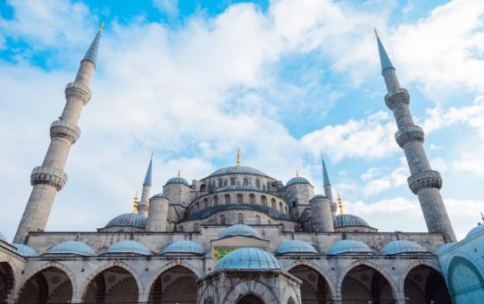 alltours erweitert Flugkapazitäten und Programm für Türkei