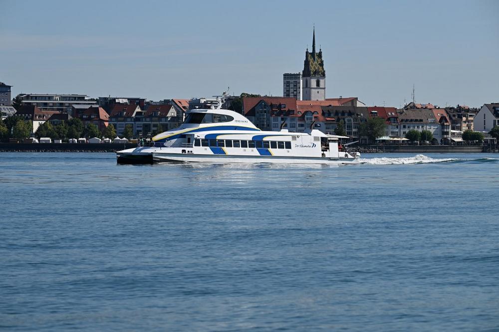 sommerfahrplan katamaran friedrichshafen