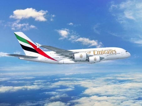 Emirates setzt Airbus A380 nach Bali ein und führt ersten kommerziellen A380-Dienst nach Indonesien durch