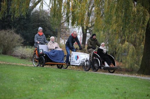 „Radeln ohne Alter“ mit neuen Fahrrad-Rikschas – Standort Hannover ist gegründet