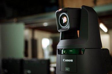 Canon erweitert mit Auto Tracking und Auto Loop die Möglichkeiten seiner PTZ-Kameras