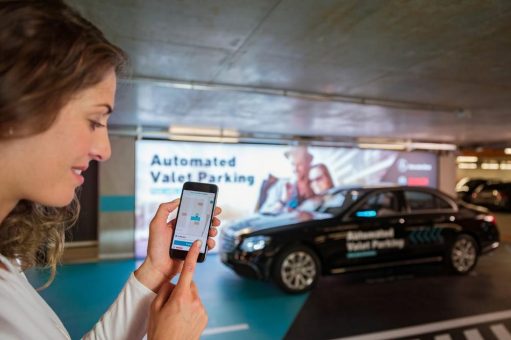 Fahrerloses Autofahren und Parken in Parkhäusern – Blaupause für weltweiten Rollout