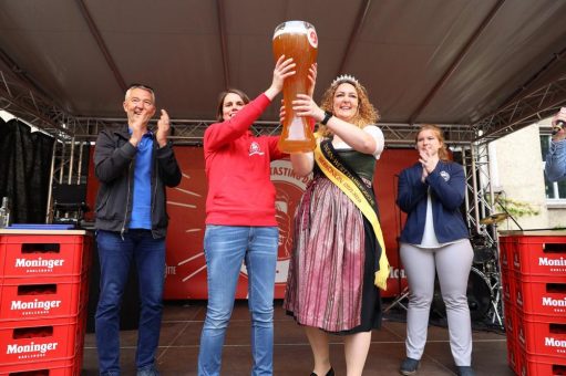 Größtes Biertasting der Welt in Karlsruhe mit Bierkönigin Irina Hansmann