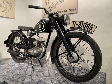 Das meistkopierte Motorrad der Welt – DKW RT 125 Neue Sonderschau im Motorradmuseum Schloss Augustusburg