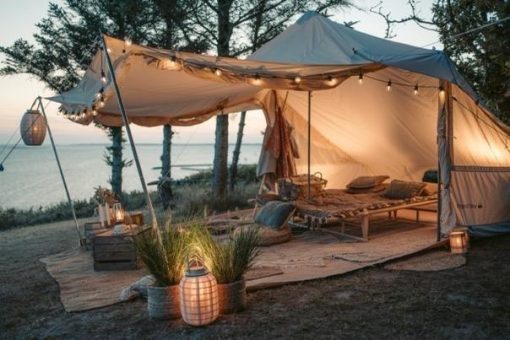 Glamping in Nordisk SKY Baumwollzelten – Hygge mitten in der Natur