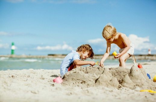 Buddelalarm in Warnemünde: So kann man beim Sandburgenwettbewerb mitmachen