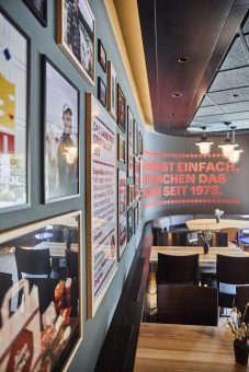 Hamburger Charme: Jim Block startet mit neuem Restaurantdesign ins 50. Jubiläumsjahr