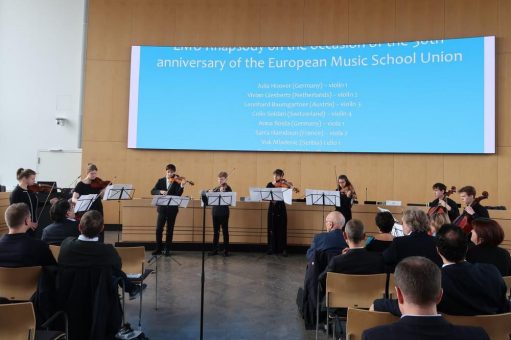 Förderung von Freundschaft und Frieden zwischen den Nationen Europas durch musikalische Bildung und Austausch