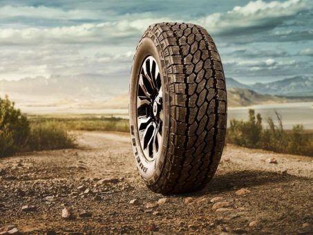 Der neue Bridgestone Dueler All-Terrain A/T002 unterstützt Offroad-Fahrer im Gelände und auf der Straße